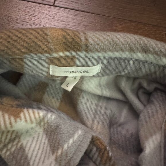 Gray Plaid Fleece Shacket - Picture 3 of 5